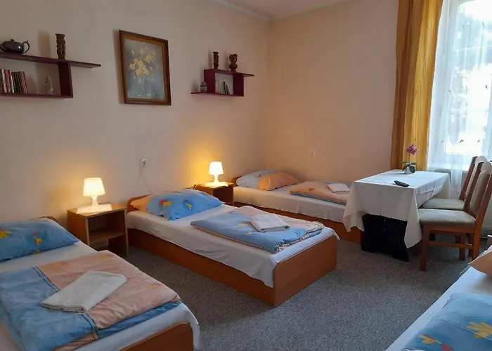 Krakow Hostel بيت شباب كراكوفيا
